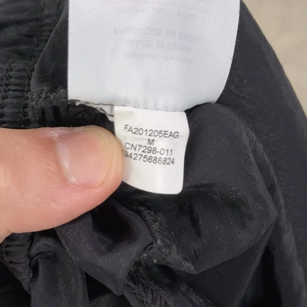 Jordan 23 Engineered Utility Cargo Shorts Loose Mens M Black Nylon CN7298-011